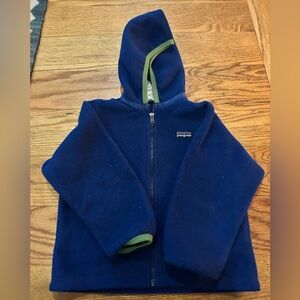 Patagonia Synchilla zip up hoodie- Navy 3T